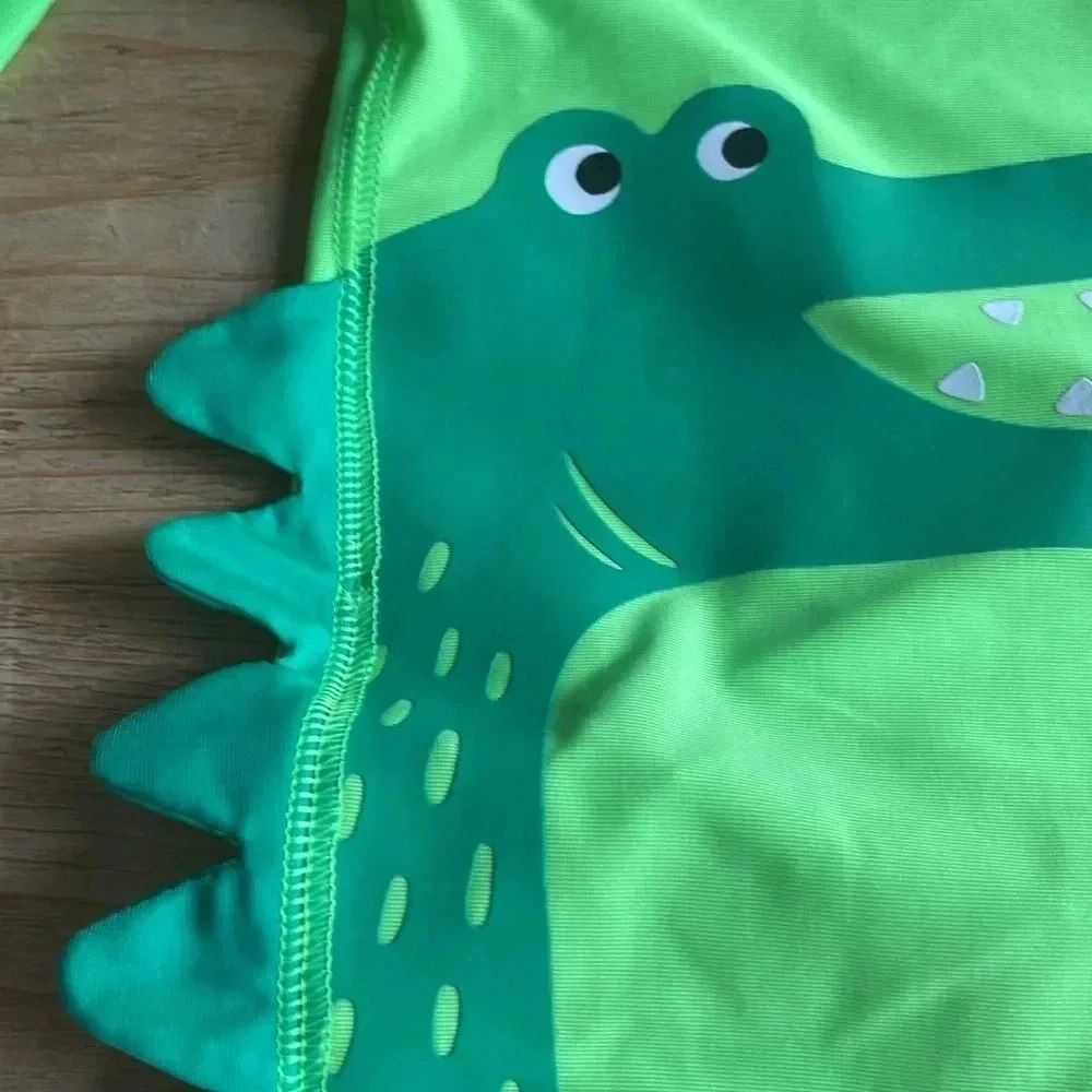 Nwt Baby Gap 18-24 mo. long-sleeve shirt crocodile rashguard swim bottoms 2pc - Picture 4 of 10